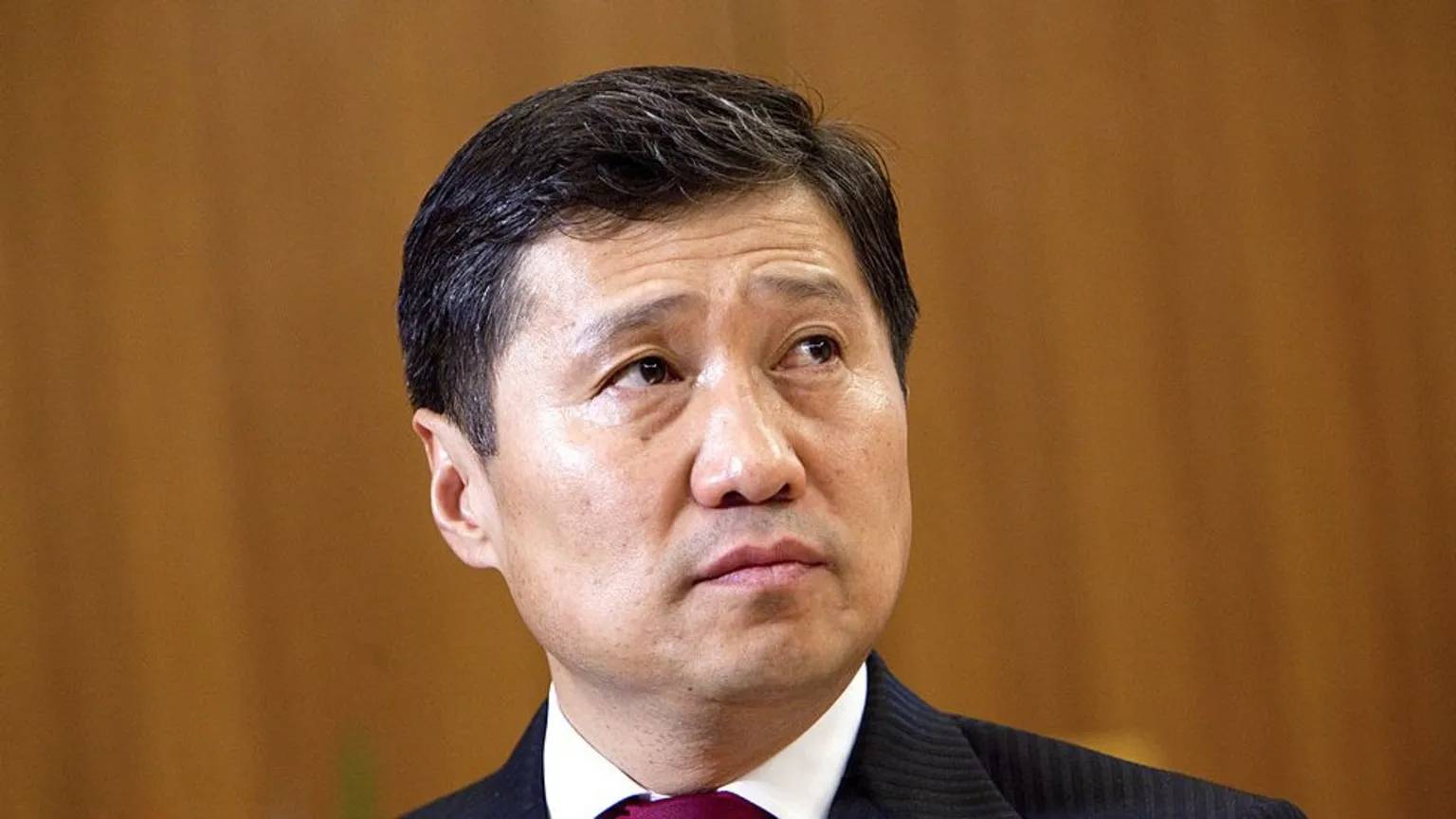 Moğolistan'ın eski başbakanı, yolsuzluk fonlarıyla New York'ta lüks daireler satın almakla suçlandı