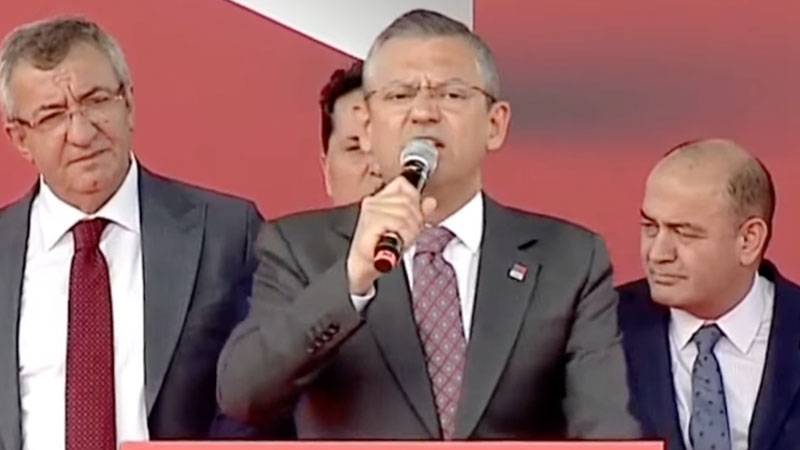 CANLI - Özgür Özel Esenyurt'ta konuşuyor: İçişleri Bakanı Murat Kurum için oy istiyor, yazıklar olsun