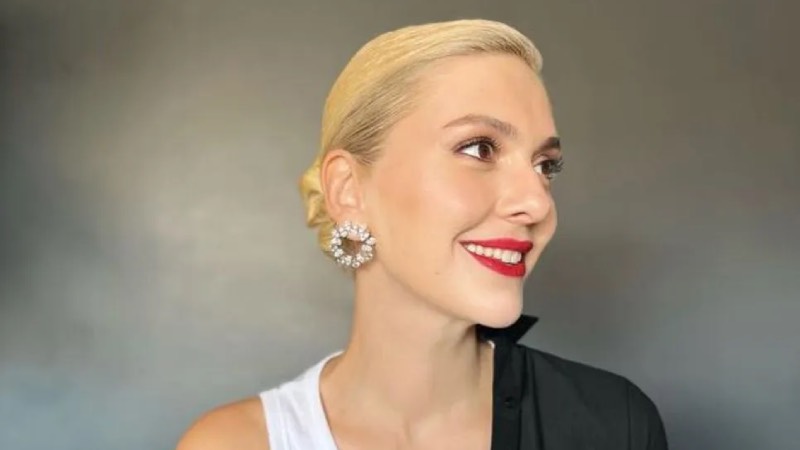 Bergüzar Korel: Hacklendim sandım, küçük çaplı bir panik atak geçirdim