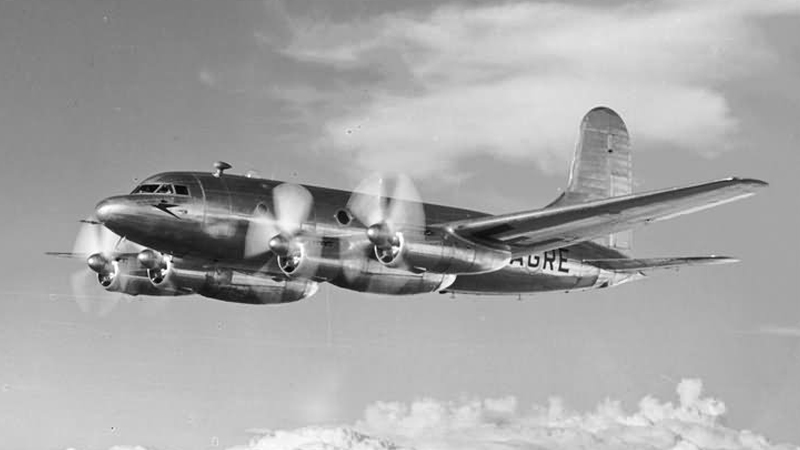 British South American Airways Star Tiger: British South American Airways’e ait Star Tiger uçağı 1948 yılında Azor Adaları’ndan uçuşa geçmiş, Bermuda hava sahasına girmek için hareket ediyordu. Bölgeye yaklaştığında uçağın iletişim hattında herhangi bir sorun yoktu. Üstelik pilotlar herhangi bir olumsuz rapor bildirmemişti. Yine de yolunda gitmeyen bir şeyler vardı. Çünkü Star Tiger hiçbir zaman yere inmeyi başaramadı. Günler süren kurtarma çalışmaları da sonuçsuz kaldı. Araştırmacılar kazayı “çözülemez bir gizem” olarak nitelendirdi. (Kaynak: History.com)
