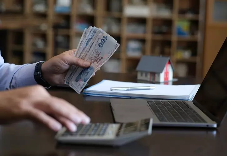 Merkez Bankası'nın politika faizini yüzde 8.5'ten 50'ye çıkarmasının etkisiyle, Mayıs 2023'te yüzde 34.19 olan ihtiyaç kredisi faizleri bugün itibarıyla yüzde 86.15'e kadar çıktı.