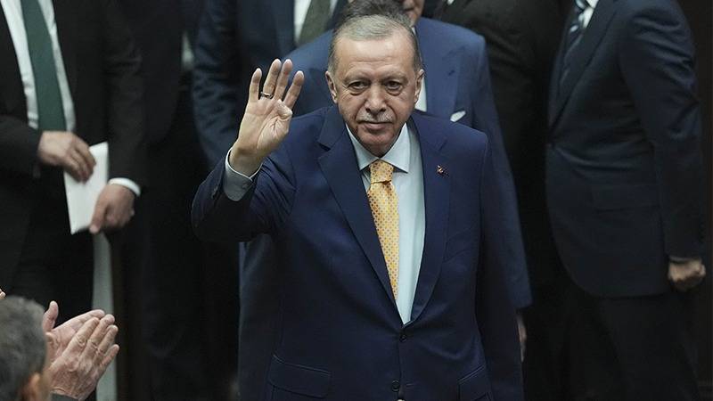 CANLI | Erdoğan, AKP grup toplantısında konuşuyor: Sandıktan çıkan takdir hangi yönüyle olursa olsun saygındır makbuldür başımızın üstünde yeri vardır 