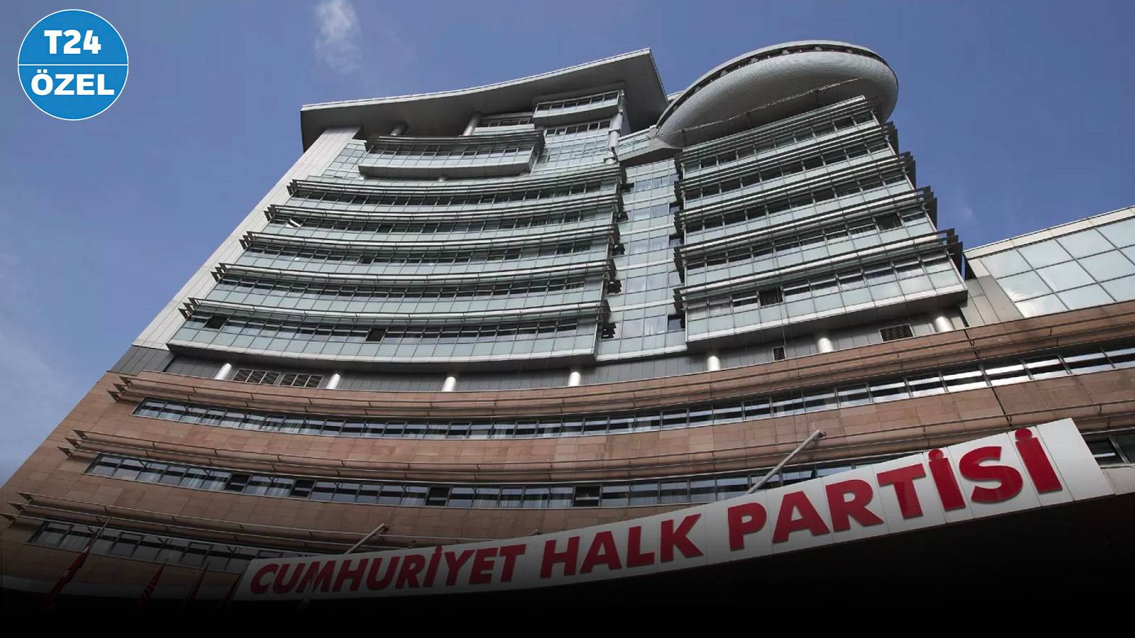 CHP Genel Merkez’den belediyelere ilk talimat: “Sürekli denetleneceksiniz, üst yönetici atamalarını da Genel Merkez’e sorun”