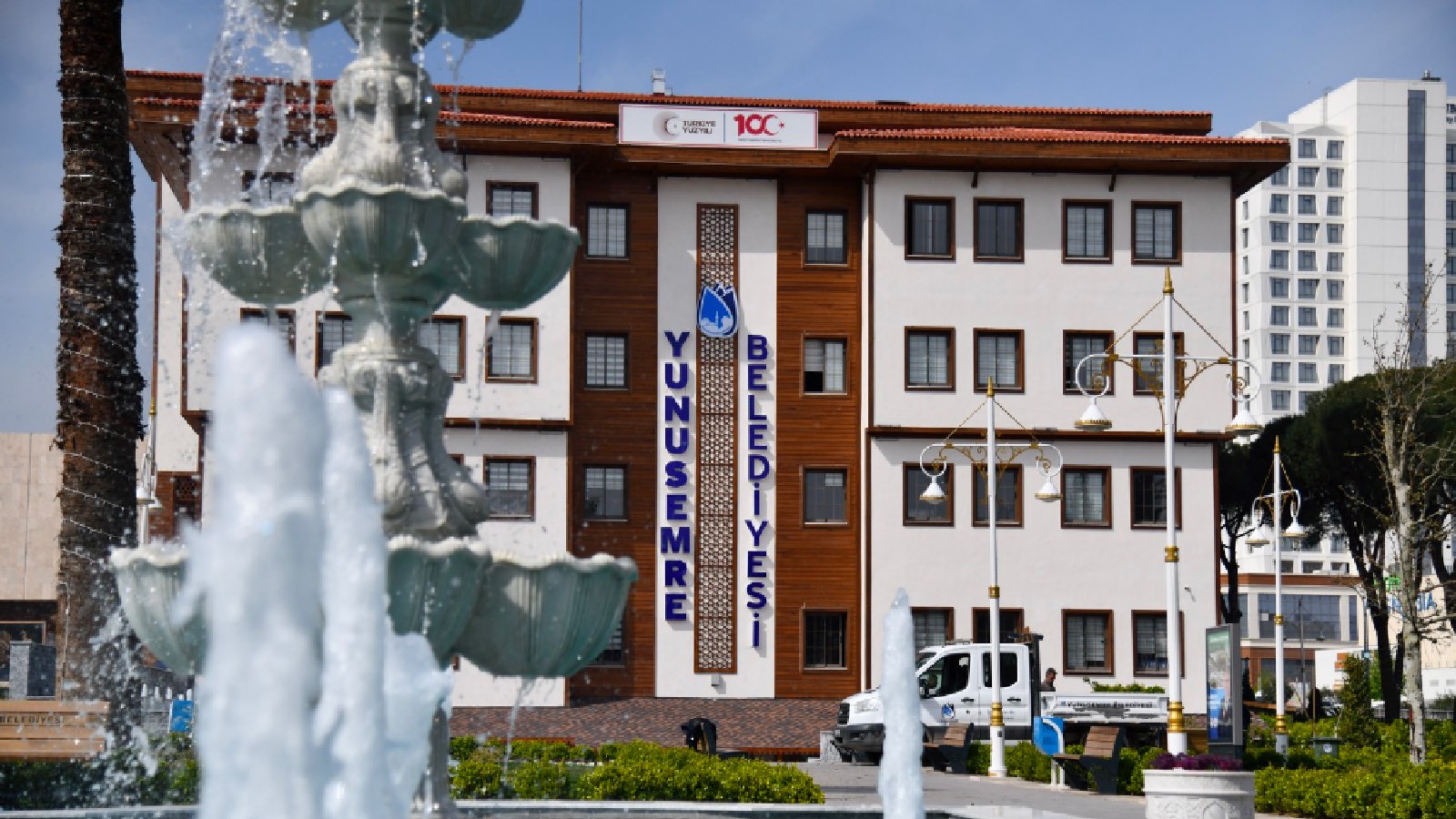 31 Mart gecesi Manisa Yunusemre Belediyesi'nden 100 milyon liralık alım yapılmış 