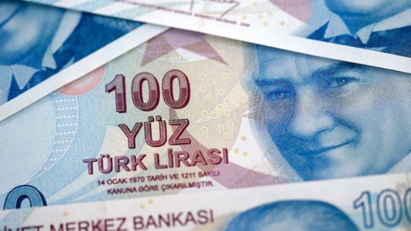 Emekli promosyonları için asgari tutar 8-12 bin TL bandına yükseldi.
2024 yılında atılan 4 adımın ardından sırada emekliye refah paketi ve temmuz zammı düzenlemesi yer alıyor. Mevcut durumda 10 bin TL olarak uygulanan en düşük emekli maaşı için düzenleme yapılacak.