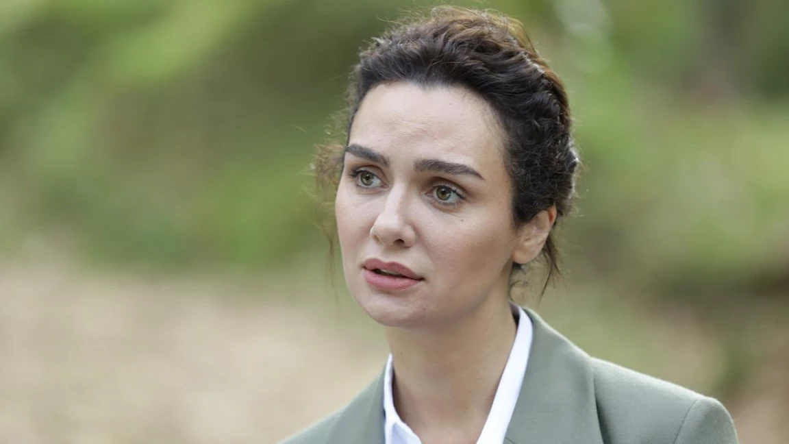 Cannes polemiği: Birce Akalay Cannes’a giden oyuncuları eleştiren Esra Dermancıoğlu’na yanıt verdi