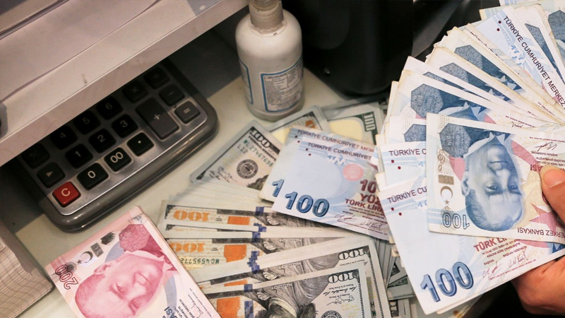 Türkiye İstatistik Kurumu’nun (TÜİK) açıkladığı verilere göre, enflasyon ilk 4 ayda yüzde 18.72 oldu. Mayıs enflasyonu ise gelecek hafta netleşecek. Merkez Bankası anketleri TÜFE’nin mayısta yüzde 3.04, haziranda yüzde 2.56 civarında gerçekleşeceğini gösteriyor. Tahminler tutarsa 6 aylık TÜFE yüzde 25.5 düzeyine çıkacak.