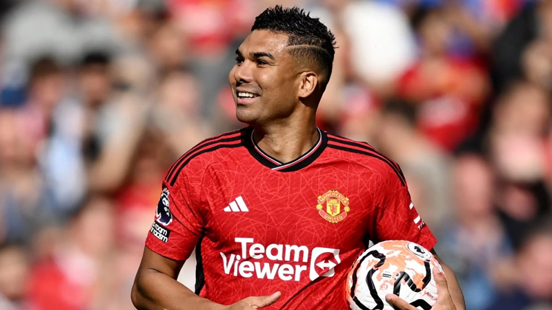 Mario Branco, Manchester United’dan bir ismi daha radarına aldı: Casemiro... Brezilyalı oyuncu da Kırmızı Şeytanlar’ın kadroda düşünmediği isimler arasında yer alıyor.