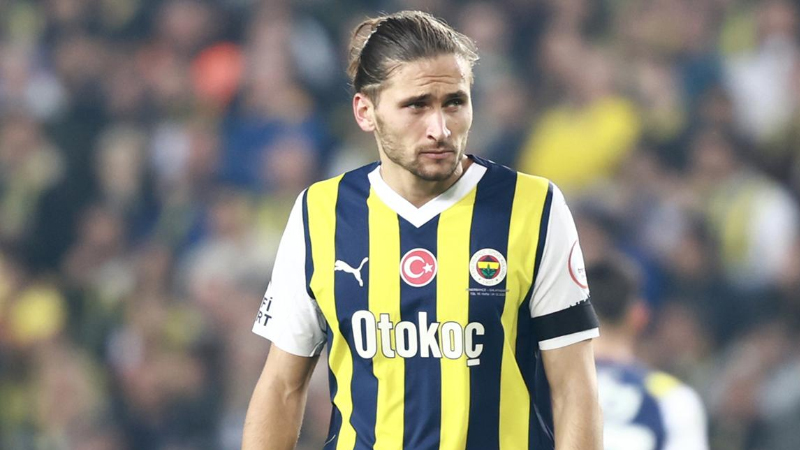 Miguel Crespo: Crespo da teklif gelmesi durumunda takımdan ayrılma ihtimali olan futbolculardan birisi konumunda bulunuyor.