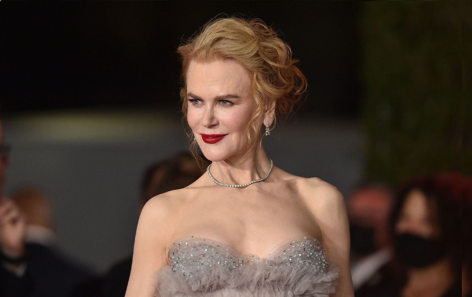 Nicole Kidman masaj terapistiydi.