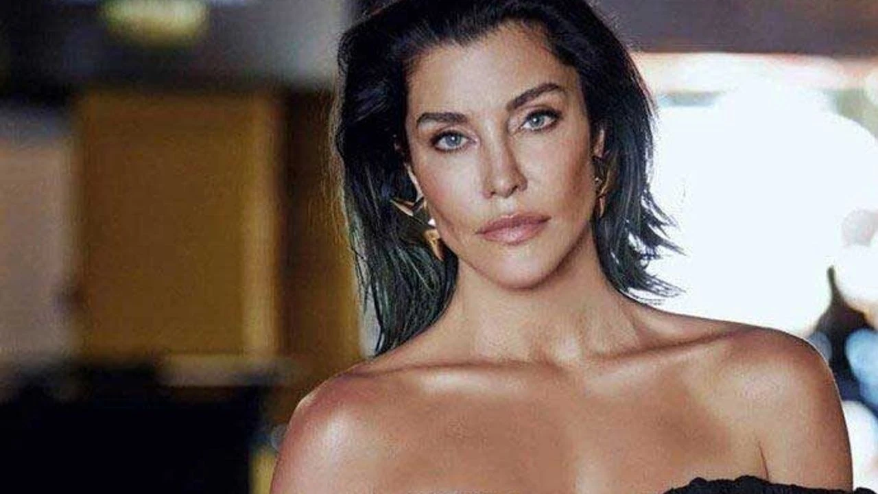 Deniz Akkaya'dan babasına veda: Yakışıklılar yakışıklısı babam, beni son  senelerde çok üzdün