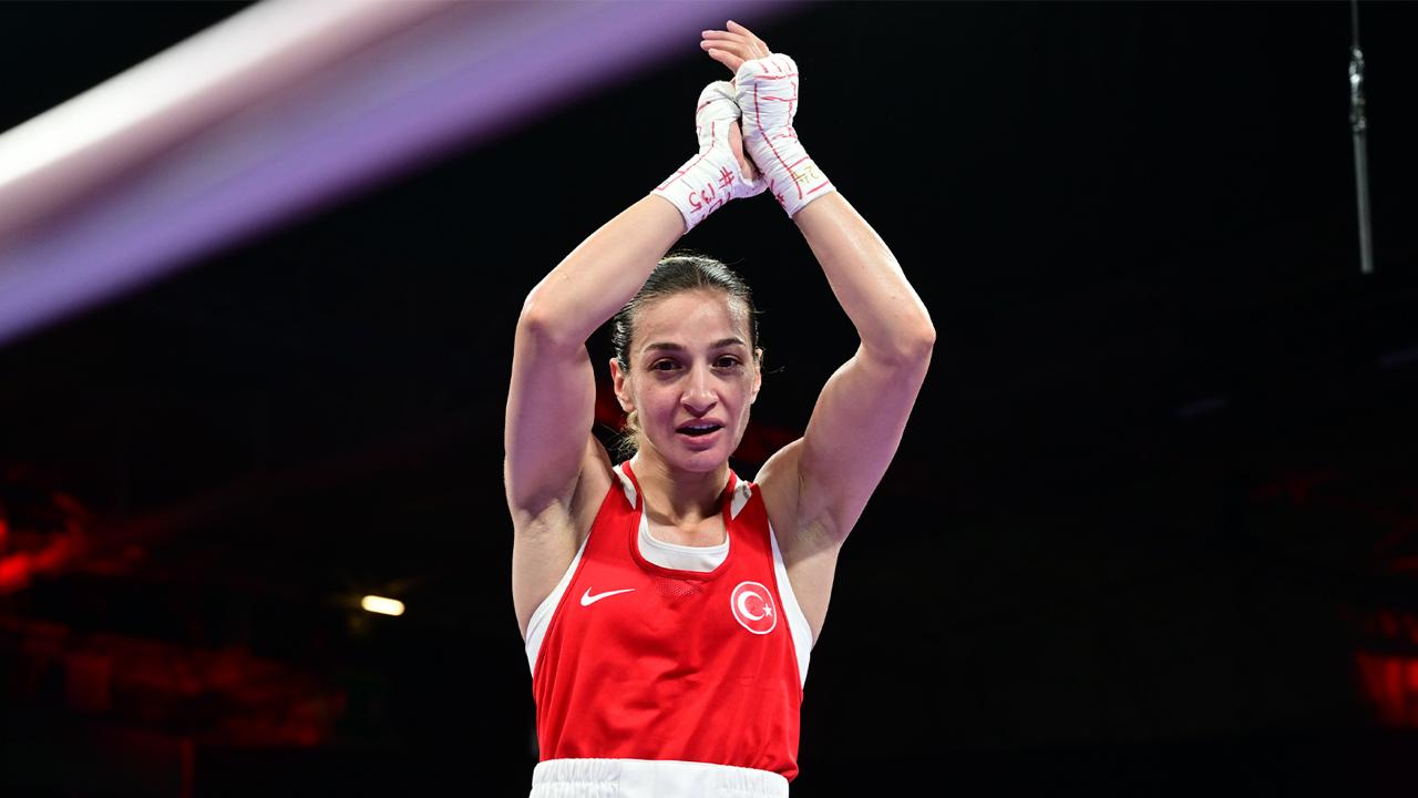 Silver medal from national boxer Buse Naz Çakıroğlu at Paris 2024