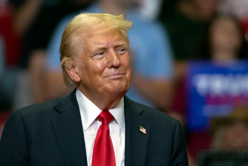 Eski ABD Başkanı Trump'tan, kaybettiği 2020 seçimleri için "görevden ayrılmamalıydım" yorumu