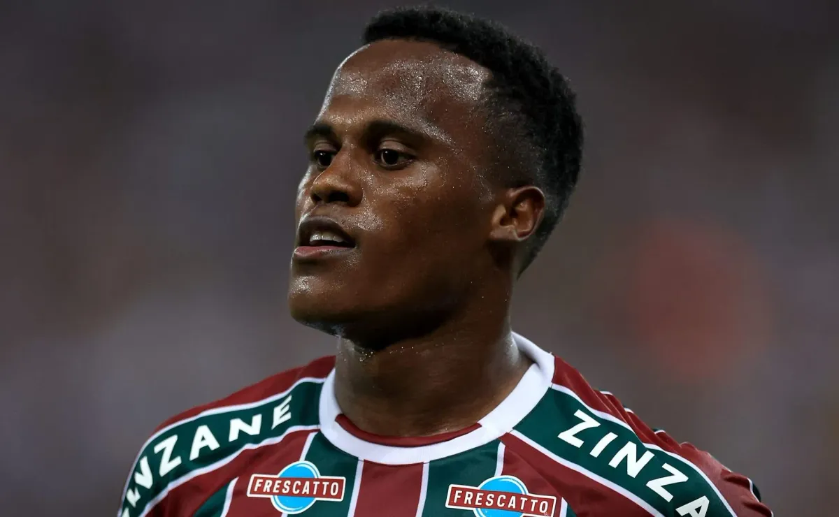 Fluminense'nin ise 15 milyon euro istediği haber detayında yer aldı.