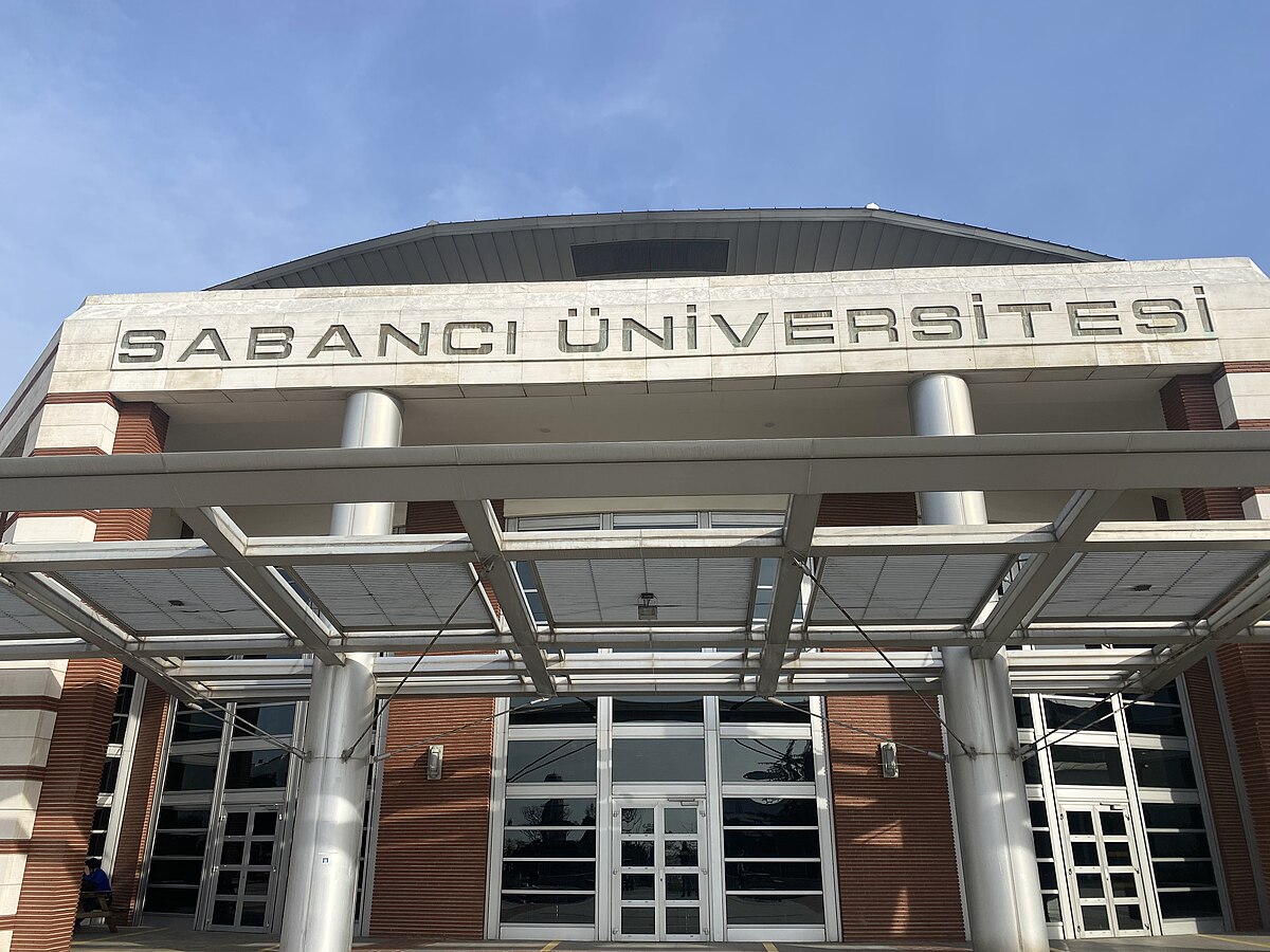 Sabancı Üniversitesi’nin ÖSYM kanalıyla 2024-2025 girişli öğrenciler için belirlediği eğitim-öğretim ücreti, tüm programlar için yüzde 10 KDV dahil 1 milyon 100 bin lira.