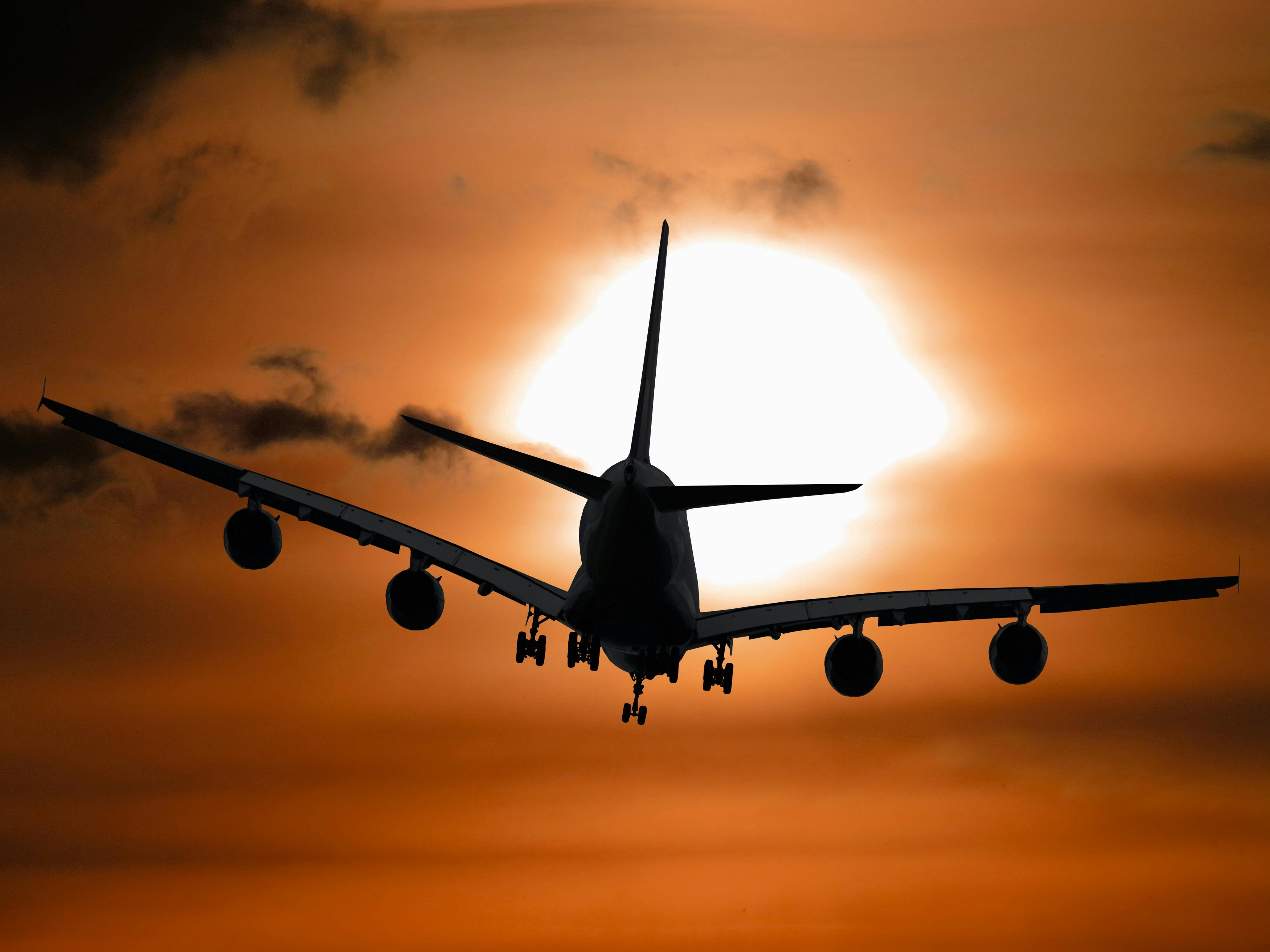 Pilotlar, GPS saldırısını gösteren ilk işaretlerden biri olarak uçak saatinin geriye doğru çalışmaya başladığını fark ettikleri bildirdi. Sorunu çözmek için 450 kayıtlı katılımcıdan oluşan bir GPS sahteciliği çalışma grubu oluşturuldu.
