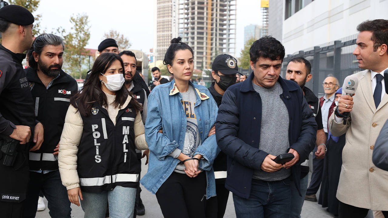 Mali Suçları Araştırma Kurulu (MASAK) tarafından yapılan inceleme sonrası Dilan Polat ve eşi Engin Polat’ın mal varlıklarına el konulmuştu. MASAK raporunda Polat çiftinin birinci derece yakınlarının hesaplarına tasfiye halinde olan üç şirketten sözde ticaret yapılmış gibi gösterilerek sahte fatura kestiği bilgisi yer almıştı. Bu şirketlerden hesaplara 200 milyon lira para girişi olduğu aktarılmış, söz konusu paranın yine aile üyelerine ait şirketler arasında transfer edilerek en son Engin Polat’ın sahip olduğu Milda Gayrimenkul isimli firmada toplandığı, bu parayla gayrimenkul ve çok sayıda araç alındığı tespit edildiği ifade edilmişti.