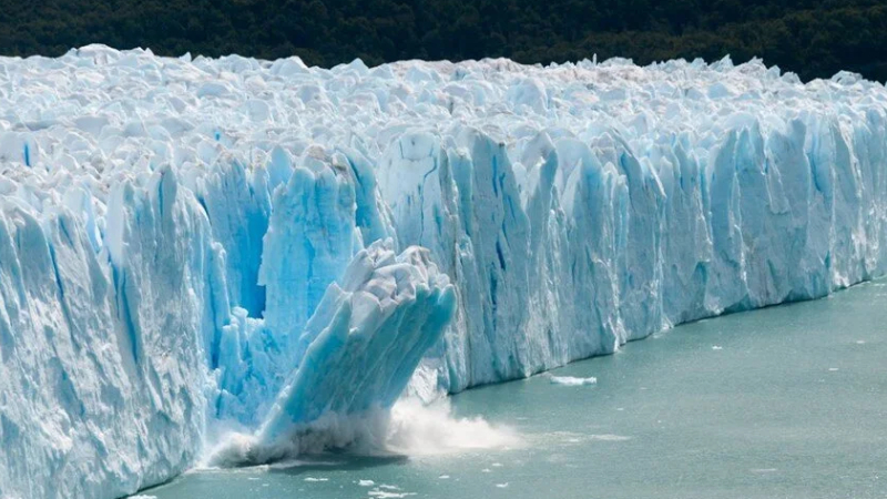 Yakın tarihin en hızlı buzul gerilemesi: Antarktika'da Hektoria buzulları son 2 ayda 8 kilometreden fazla geri çekildi