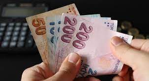 Ziraat Bankası: SGK (Emekli Sandığı, SSK, Bağ-Kur) emekli maaş ödemelerini banka aracılığı ile alan emeklilere 12.000 TL'ye varan promosyon ödemesi imkanı sunulmaktadır.
