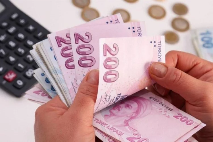 ING: SGK (SSK, Bağ-Kur ve Emekli Sandığı) emekli maaşını ING'ye taşıyarak maaş tutarınıza göre ek koşulsuz 15.000 TL'ye varan nakit promosyon kazanılabilir. Ayrıca Otomatik Fatura Talimatı'na 3.000 TL'ye varan ek nakit promosyondan yararlanarak toplamda 18.000 TL'ye varan nakit promosyon kazanılabilir. Yeni emekliler ve EYT ile emekli olanlar da, emekli maaş promosyonundan yararlanabilirler.