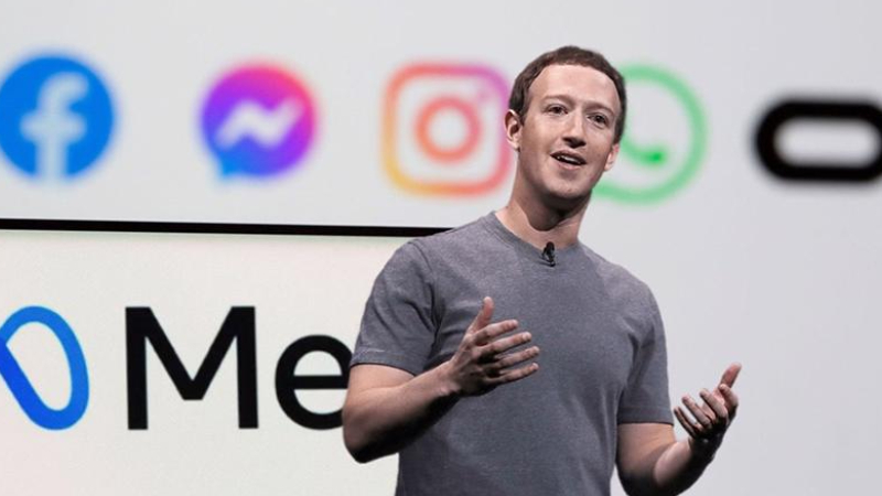 ZUCKERBERG İÇİN 2030 TAHMİN EDİLDİ LVMH Moet Hennessy Louis Vuitton'un patronu Bernard Arnault ve Meta'nın CEO'su Mark Zuckerberg'in ise 2030 yılında trilyoner olabilecekleri ifade ediliyor.