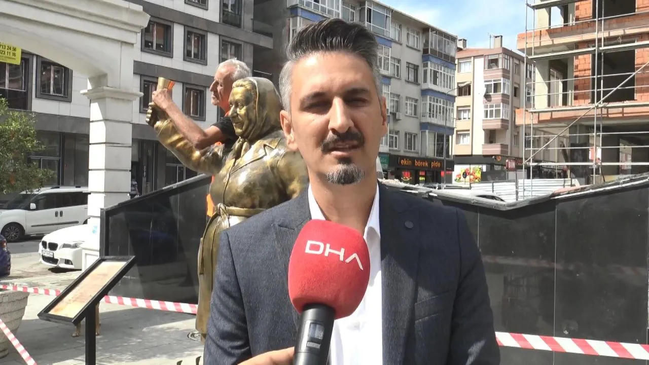 DHA'ya konuşan Park ve Bahçeler Müdürü Emre Remzi Gülşen, 'Geçtiğimiz günlerde sanat parkımız içerisinde Türk sinemasının efsane isimlerinden Adile Naşit'e ait olan heykelimizde bir olumsuzluk yaşandığını tespit ettik. Hızlı bir şekilde zarar gören zilin yeniden temin edilerek ait olduğu yerde tekrardan halkla buluşmasını sağlıyoruz' dedi.
