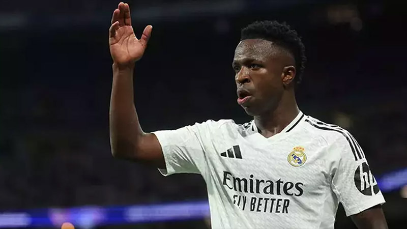 Hakan Çalhanoğlu da adaylar arasında: Ballon d’Or'u Vinicius Jr. kazanacak iddiası