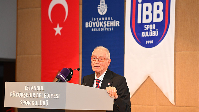 İBB Spor Kulübü'nün Fair Play Şeref Bayrağı göndere çekildi