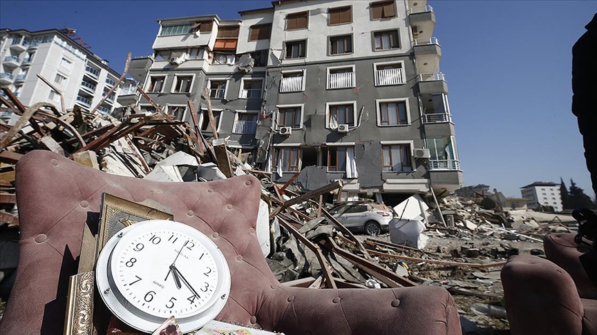Doç. Dr. Alkan: Deprem var, haritada fay yok