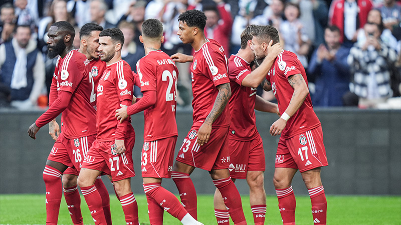 Beşiktaş'ın Kasımpaşa karşısındaki ilk 11'i belli oldu