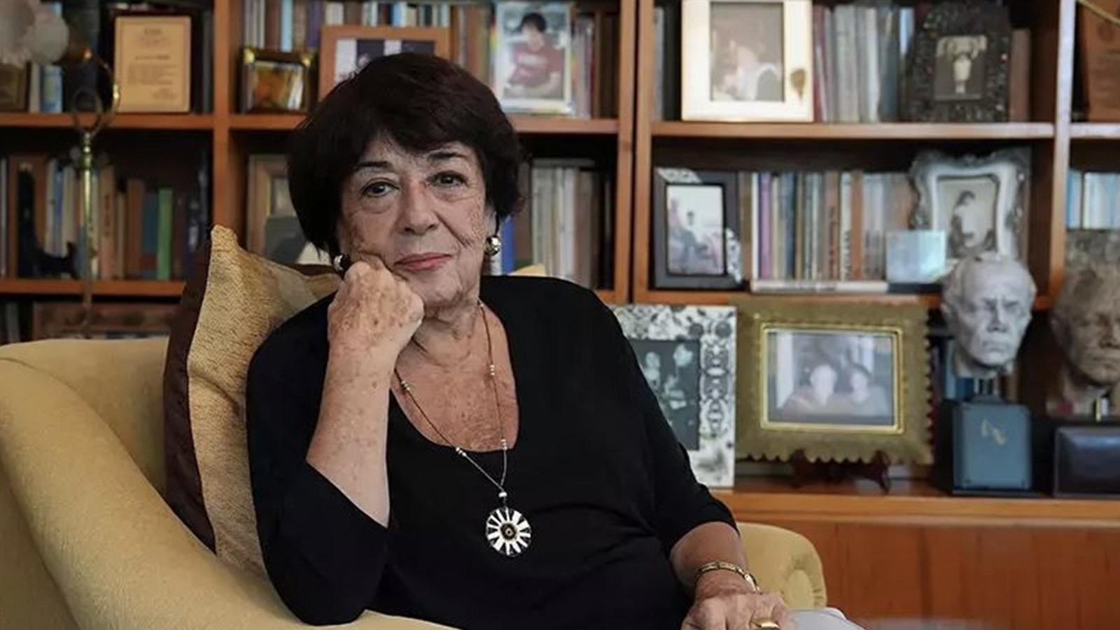 Avrupa Yakası'nın Sedef'i Suna Keskin: O sette ne kırgınlıklar ne yanlışlar yaşandı...