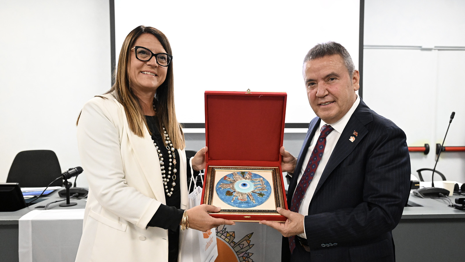 Antalya Büyükşehir Belediye Başkanı Böcek, Cittaslow Uluslararası Genel Başkan Yardımcılığı’na seçildi