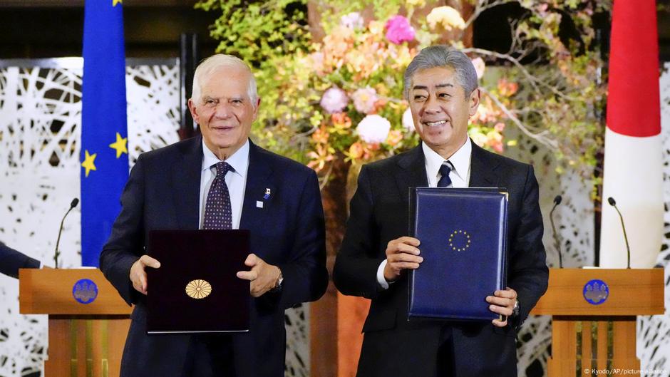 AB-Japonya güvenlik ve savunma anlaşması imzalandı