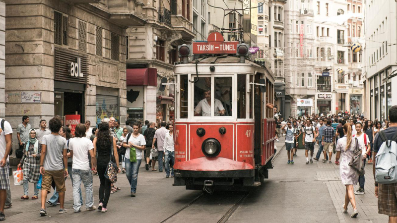 Genel sıralamada geçen yıl 57'nci olan İstanbul 6 sıra yükselerek bu yıl 51'inci oldu. 