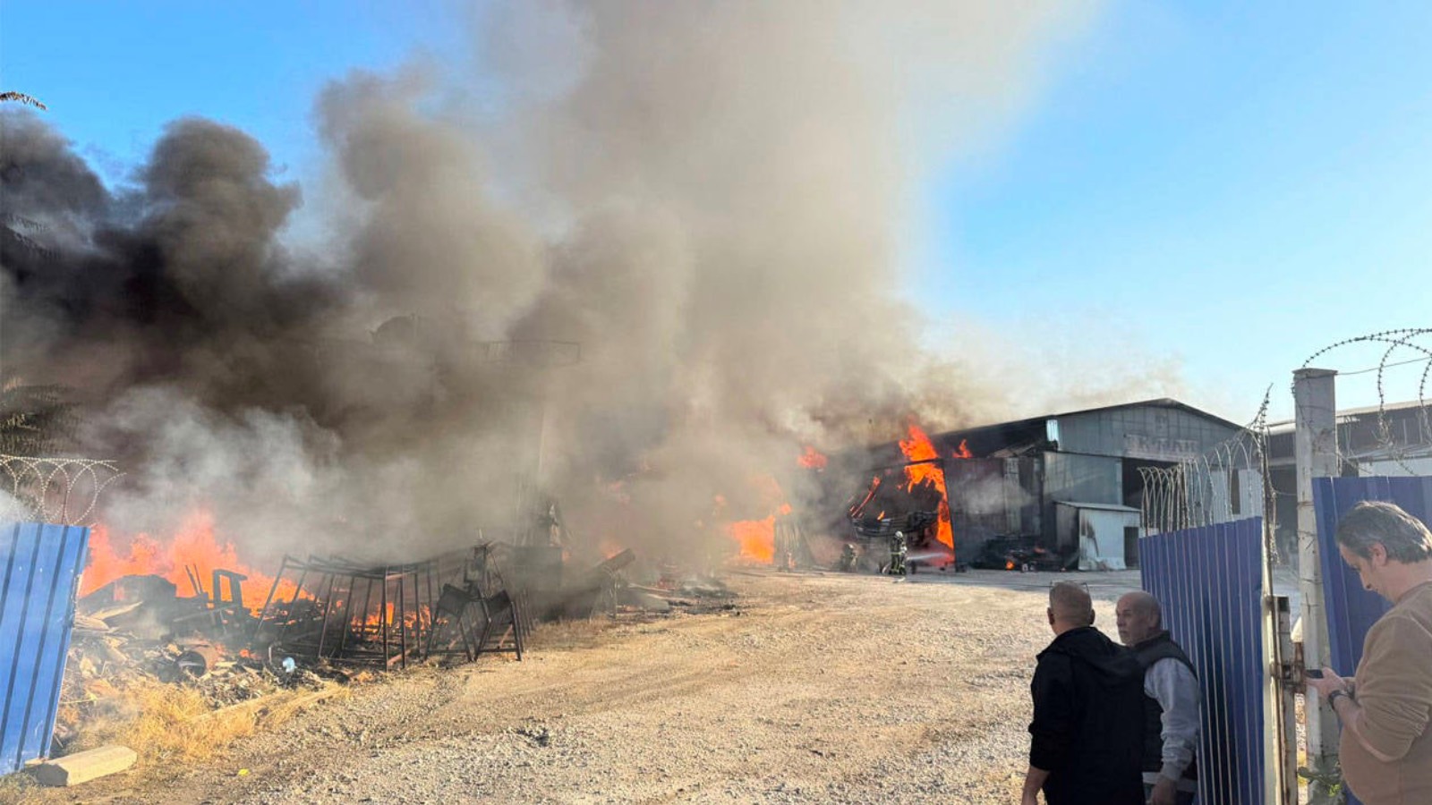 CHP'li Karaca'dan Denizli yangını açıklaması: Pilot olmadığı için helikopter kaldırılamamış, petrol firmasını parasını alamamış 