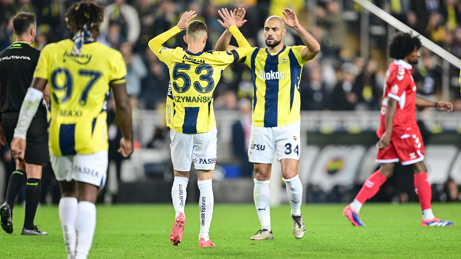 1731267133475-fenerbahceasjdfgklajsdg.jpg