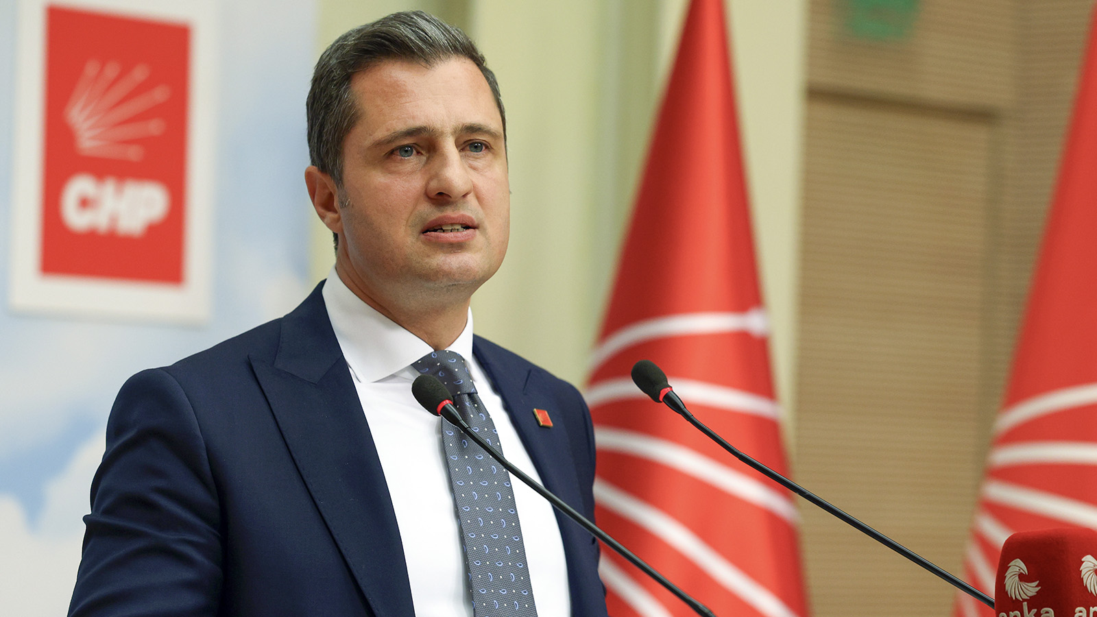 Deniz Yücel: Bahçeli, Erdoğan'ın seçilmesi için terörist başından medet umacak kadar alçaldı