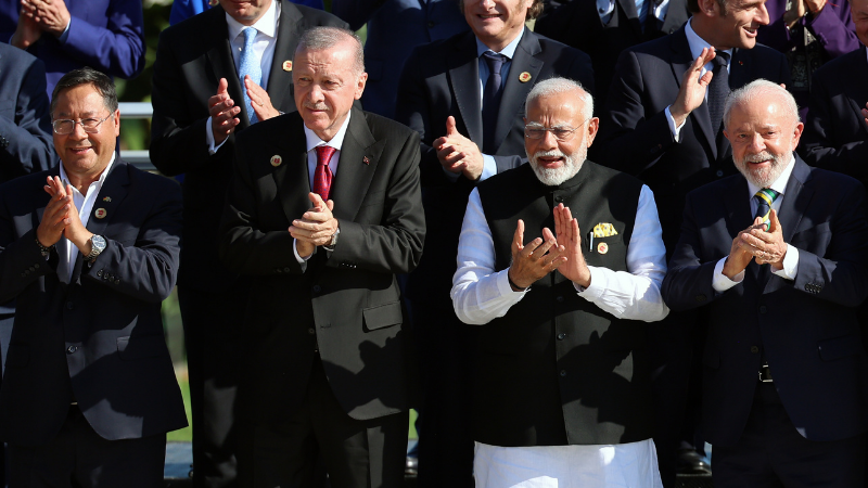 Erdoğan, G20 Liderler Zirvesi'nde aile fotoğrafı çekimine katıldı