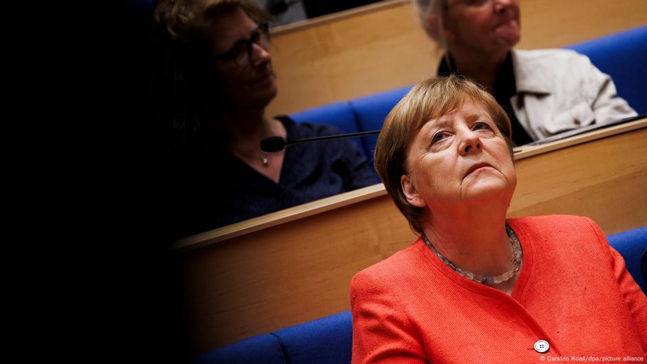 Merkel'den partisi CDU'nun göçmen politikasına eleştiri