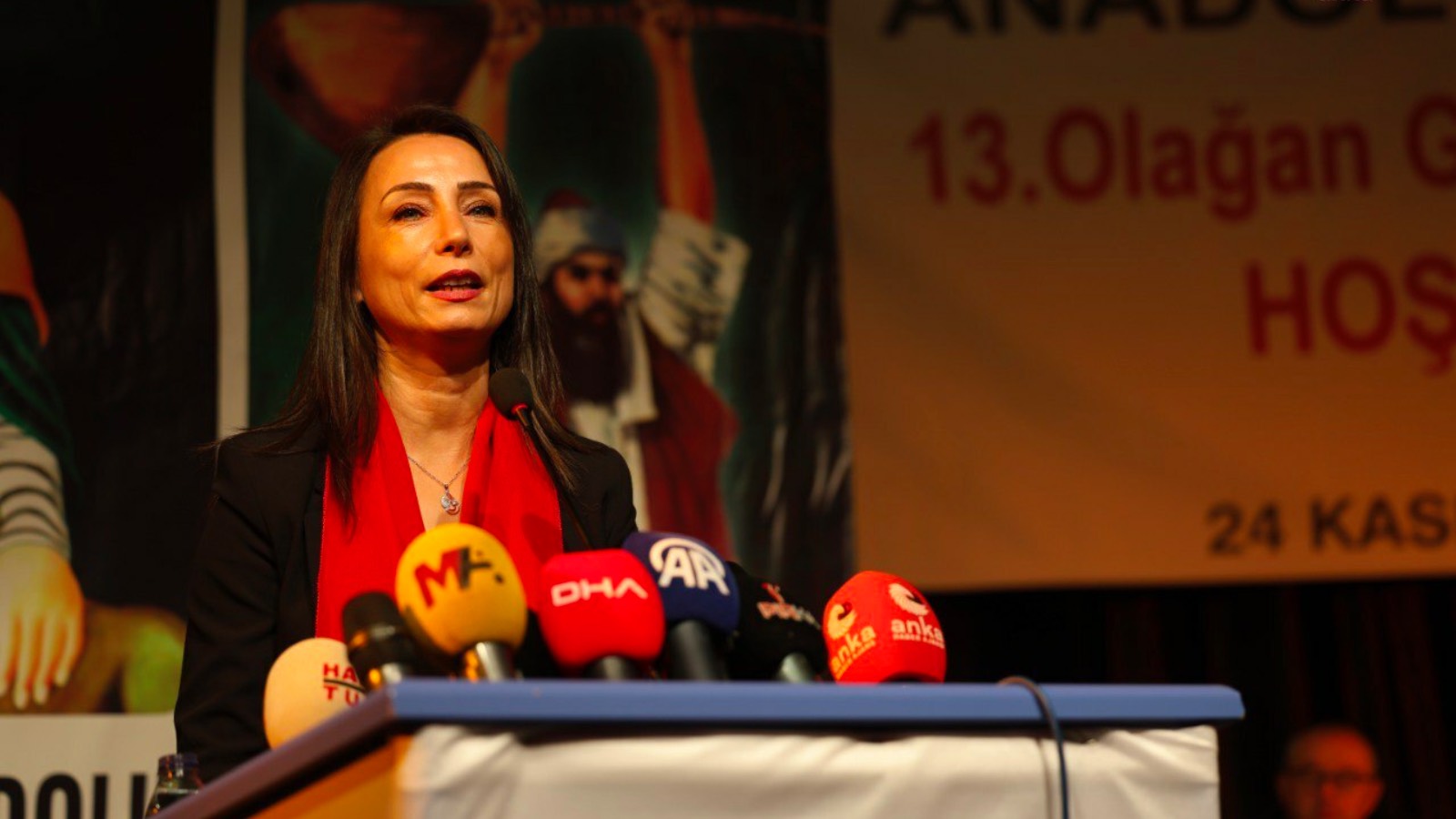 DEM Parti Eş Genel Başkanı Hatimoğulları'ndan iktidara kayyım ve İBB operasyonları tepkisi: Asla kabul etmiyor, bu baskıları kınıyoruz!