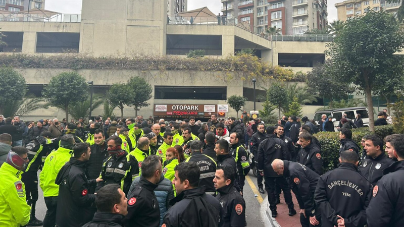 Bahçelievler Belediyesi'nden ''katlı otopark'' açıklaması: Bu tür girişimler, çözüm odaklı süreci baltalayan bir tutum sergilemektedir