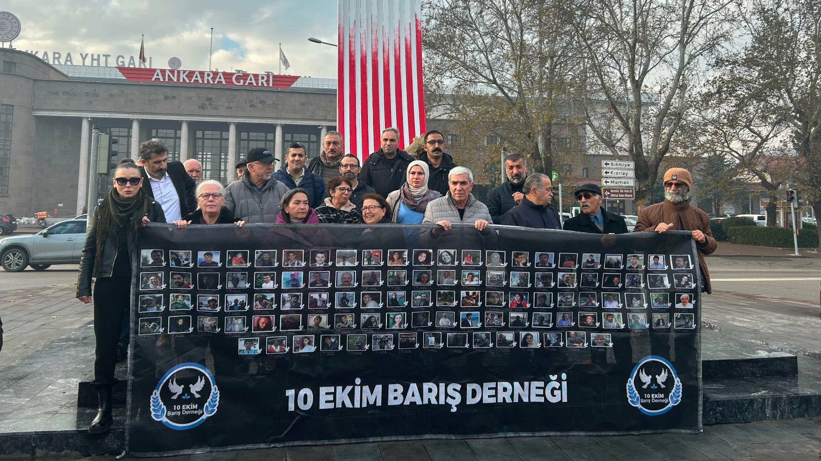 10 Ekim Barış Derneği'nden Ankara Garı'nda anma etkinliği: Bu ülkenin kardeşliğe, barışa ihtiyacı var
