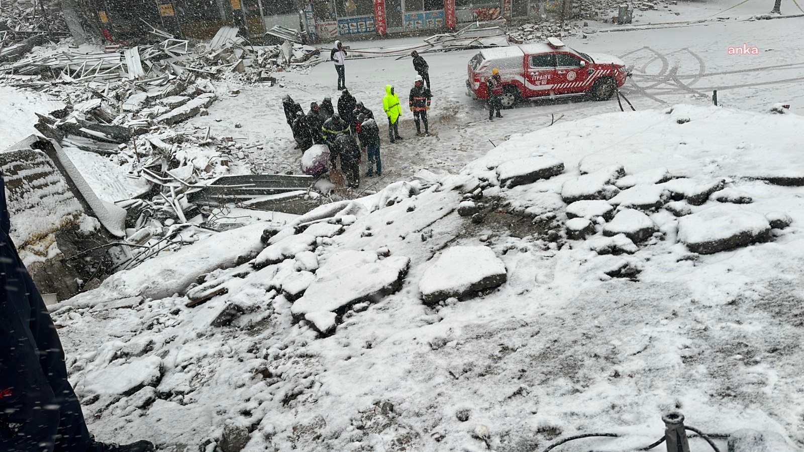 Kırçuval Otel davasında tanıklar dinlendi: Zeminle, üst katların kolonlarının ve duvar yapısının farklı olduğunu gözlemledik