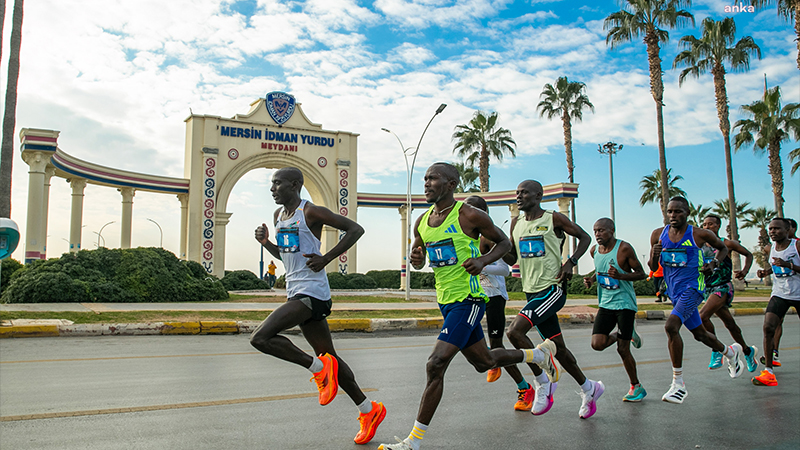 6. Uluslararası Mersin Maratonu koşuldu; 30 ülkeden 2 bin 172 sporcu katıldı