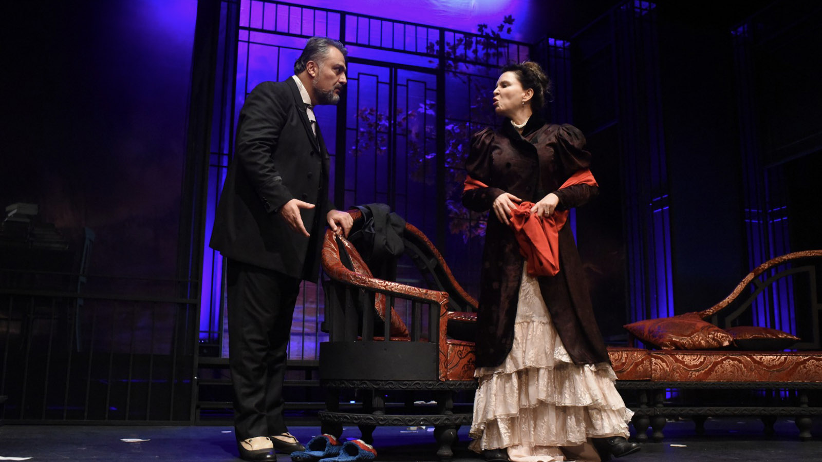 Adana Şehir Tiyatroları "Hedda Gabler" oyunuyla İstanbul'da izleyicilerle buluşacak