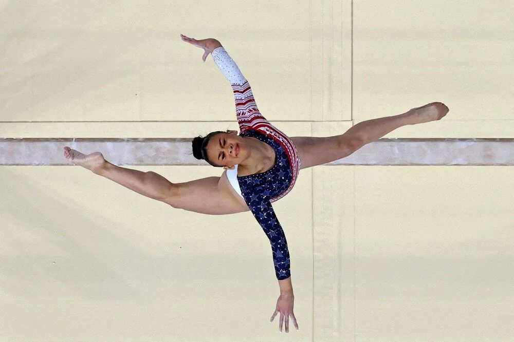 Amerika Birleşik Devletleri'nden Sunisa Lee, Paris 2024 Olimpiyatları'nda denge kirişinde. | 30 Temmuz 2024, Athit Perawongmetha