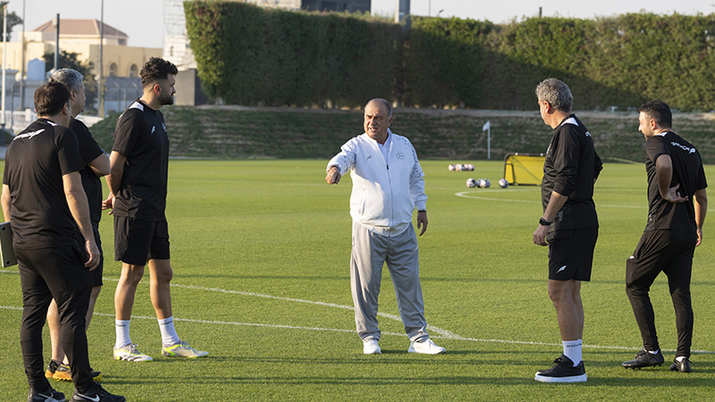 Fatih Terim, yeni takımı Al-Shabab'ın başında ilk antrenmanına çıktı