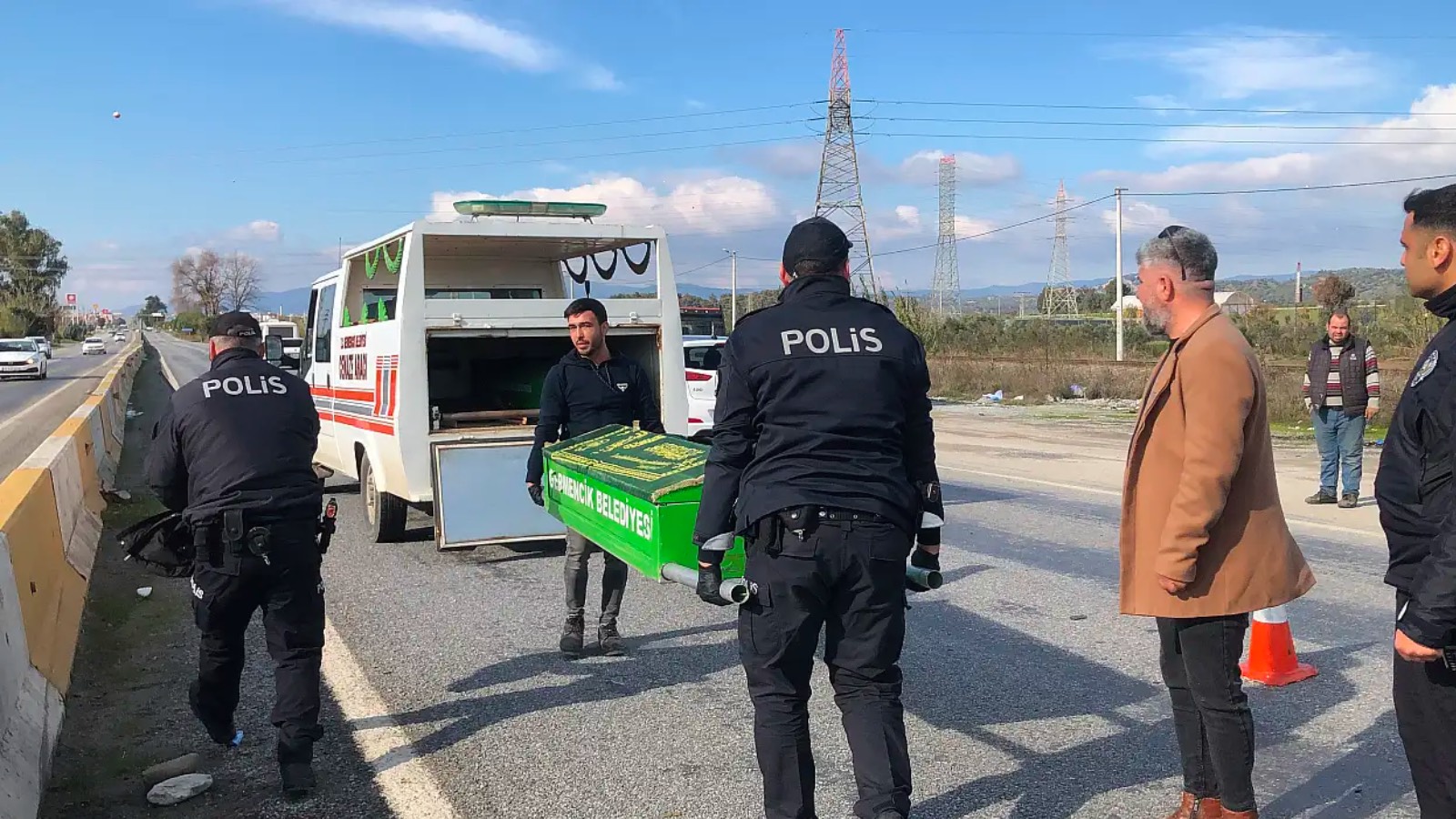 Aydın'da yanlış durakta inen kadın kamyonetin çarpması sonucu öldü