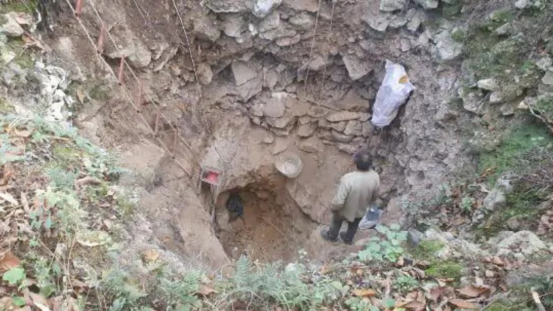 Kaçak kazı operasyonunda 7 şüpheli yakalandı