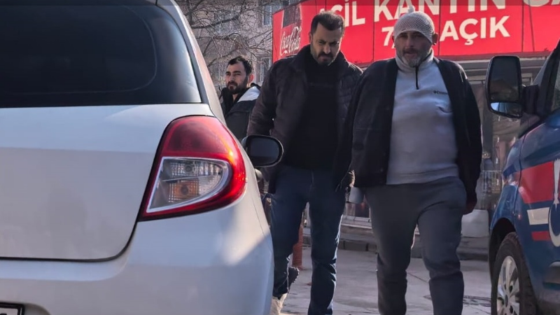 Tamirhanede karşılaştığı kişiyi bıçaklayan şüpheli tutuklandı